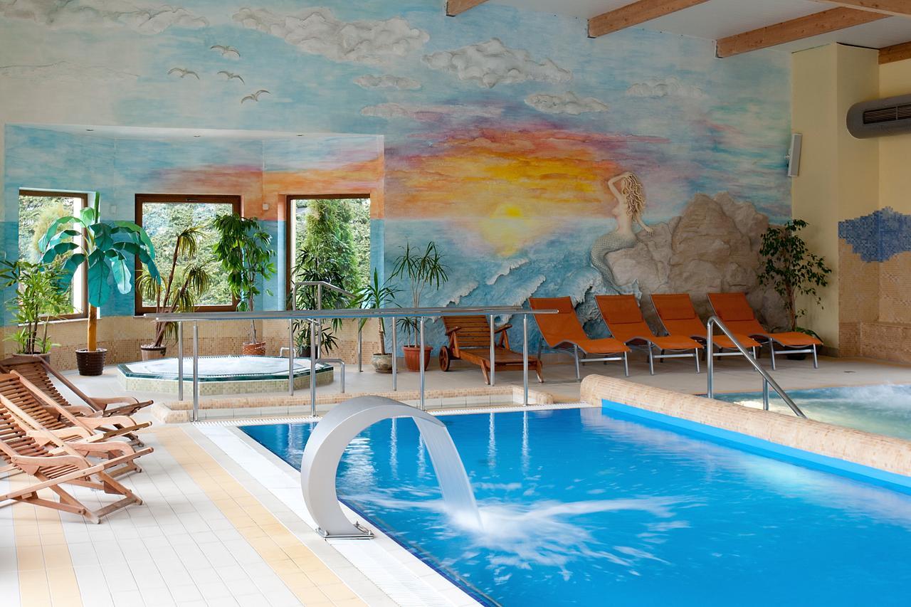 Jantar-Spa Kompleks Wypoczynkowo-Rehabilitacyjny นีคอร์เซ ภายนอก รูปภาพ